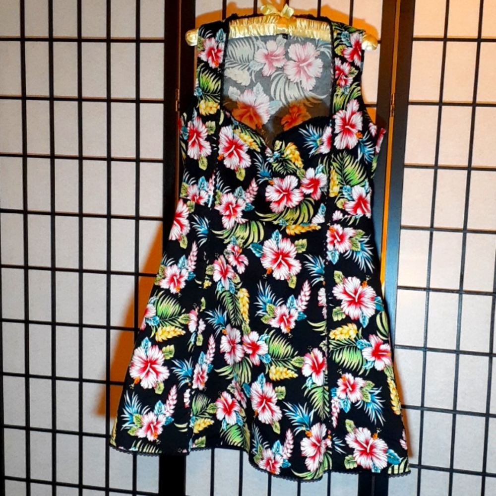 Sourpuss black Hawaiian print dress size XXL